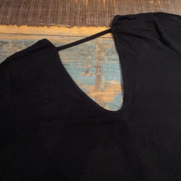 TORRID Super Soft Snap Detail Henley Top EUC - Picture 10 of 11